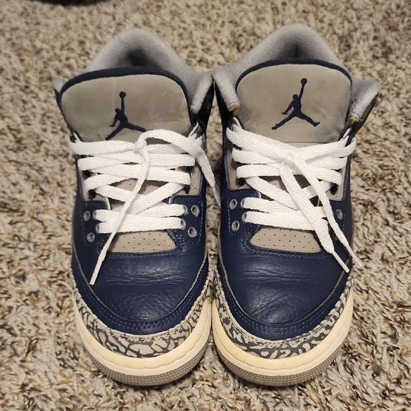 Jordan 3 Georgetown - Picture 2 of 6